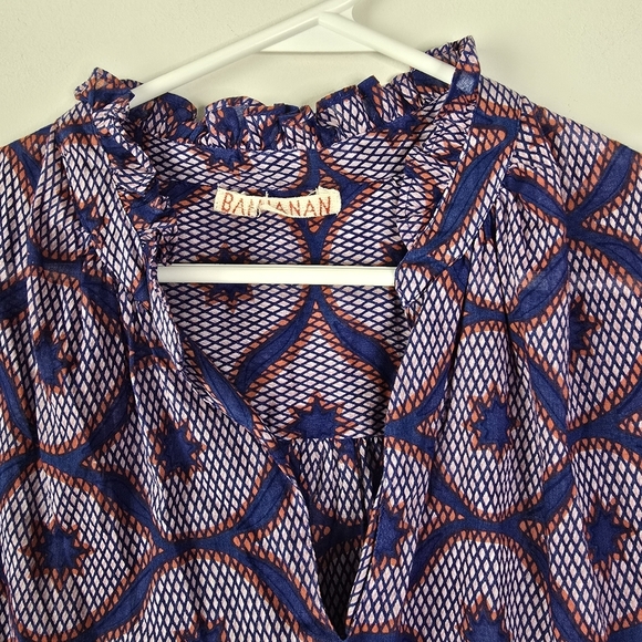 Banjanan Ruidoso Printed V Neck Semi Sheer Blouse Pockets Size S Ruffles - Picture 4 of 14